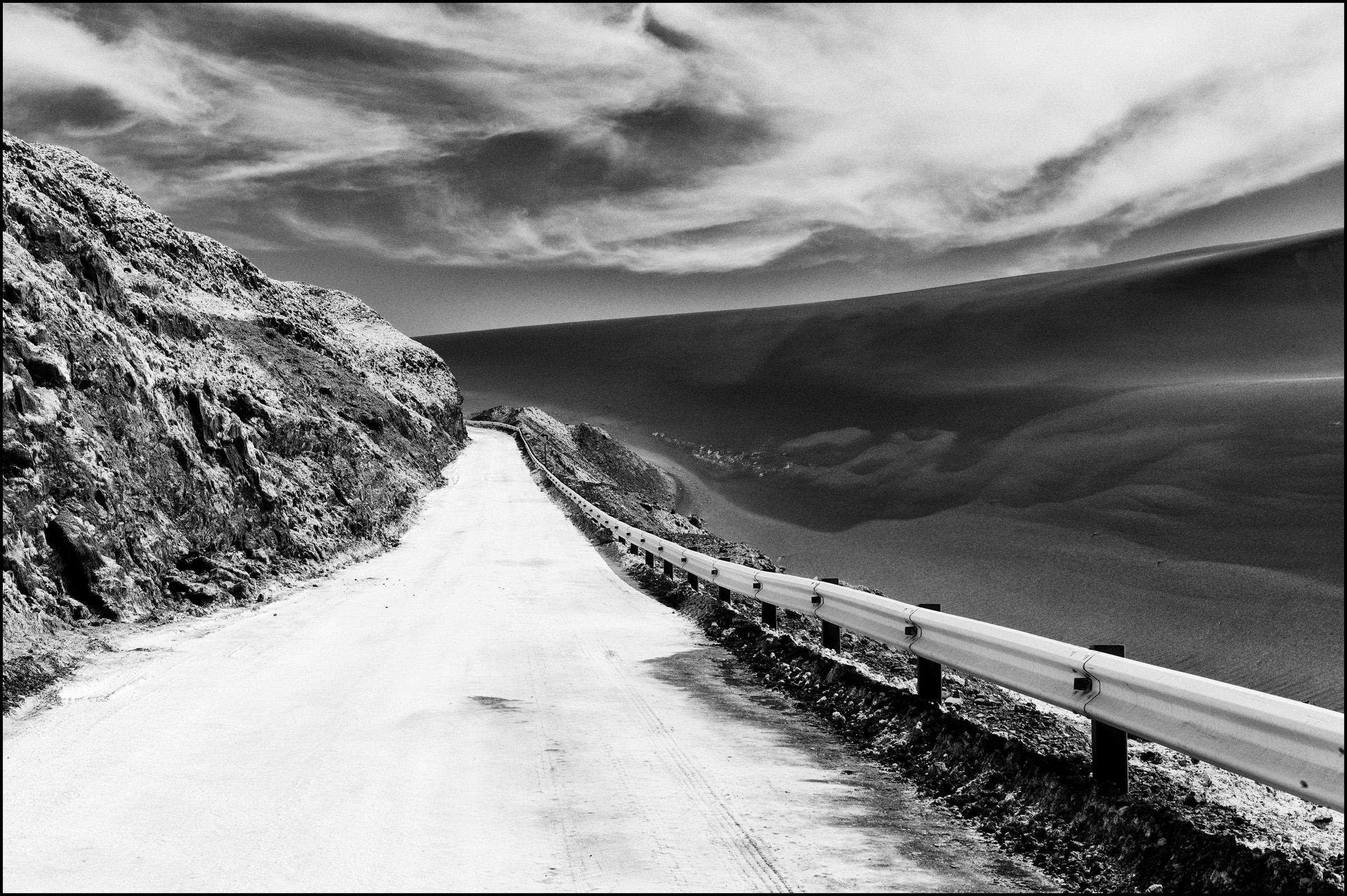 Route dans le désert